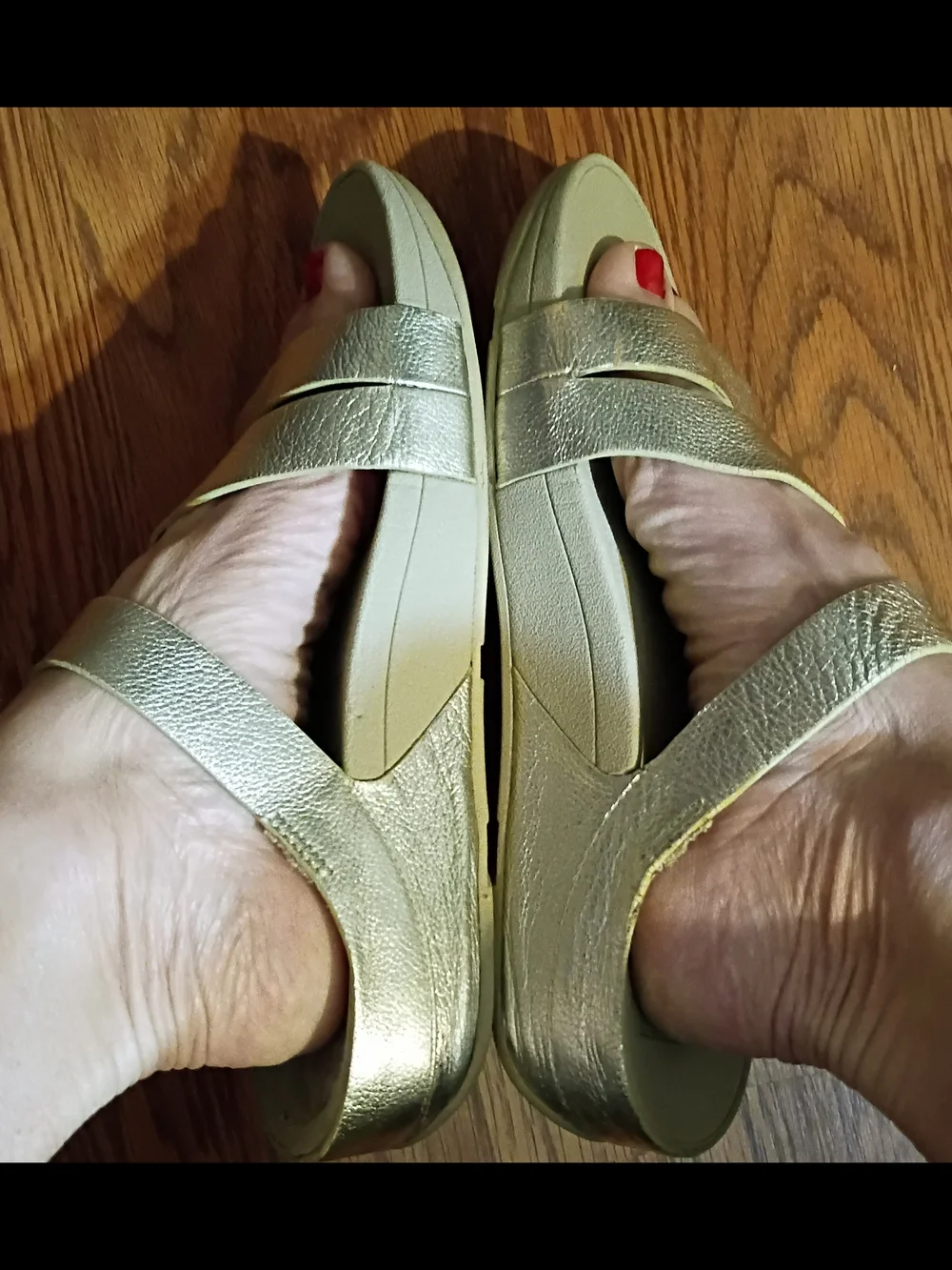 Fitflop gold leather